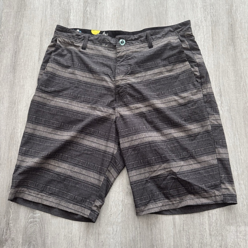 Volcom H2Chinos Chino Striped Shorts men's size 36  stretch polyester elastane